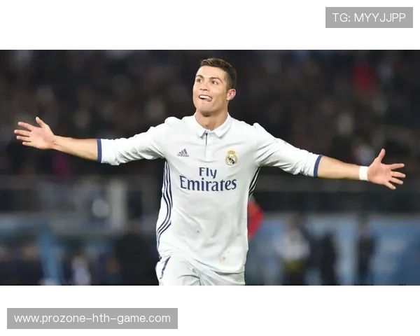 黄潜边路传中连发，皇马中卫顶住高球，皇马中场核心